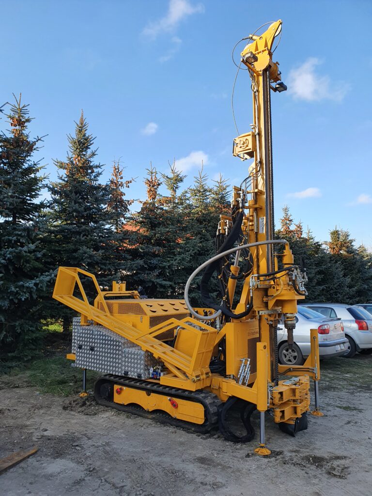 WGG-200 na podwoziu gąsienicowym