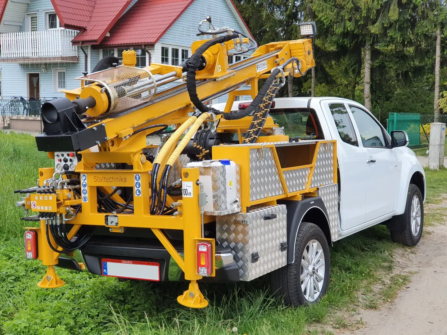 Wiertnica WSG-B na samochodzie pick-up do 3,5 t