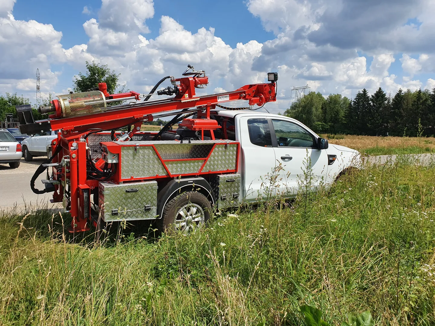 Wiertnica WSG-B na samochodzie pick-up do 3,5 t